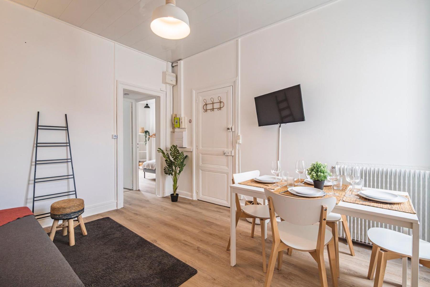 Le Zola - Charmant 2 Chambres - Centre Gare 兰斯 外观 照片